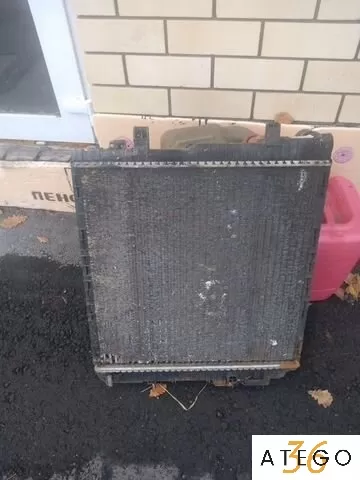 Радиатор охлаждения Mercedes Atego — б/у оригинал