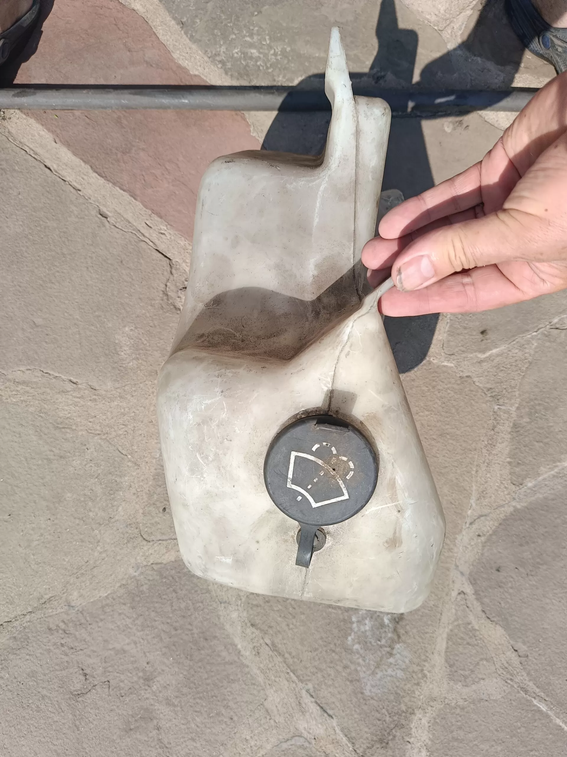 бачок омывателя  6708690320