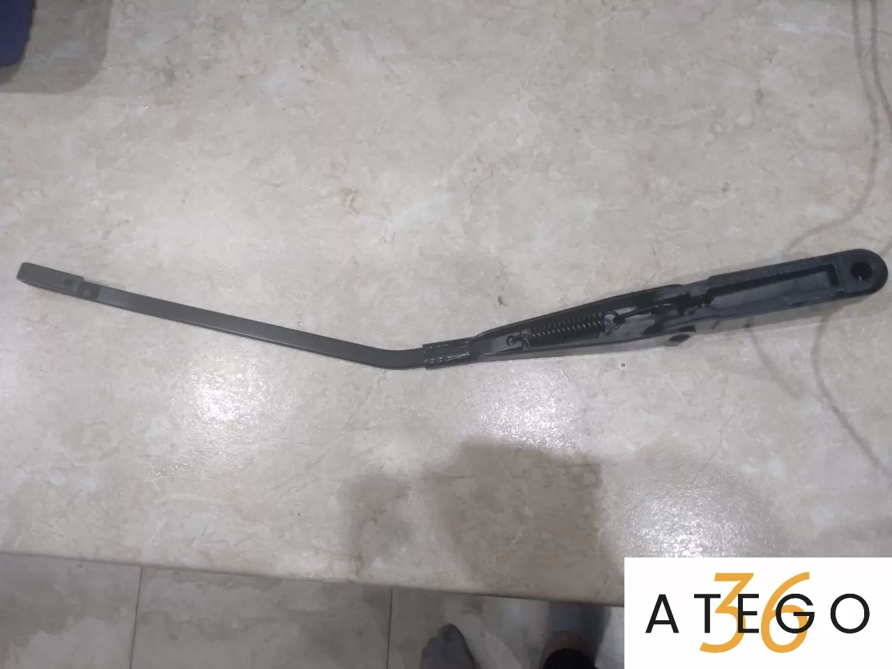 Рычаг стеклоочистителя Мерседес-Бенц