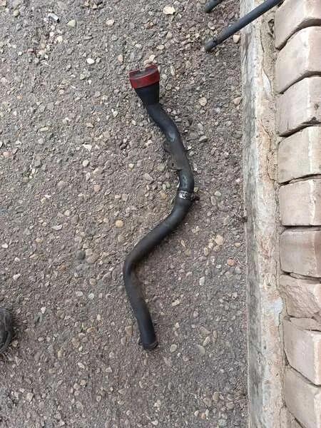 маслозаливная горловина двигателя OM364LA