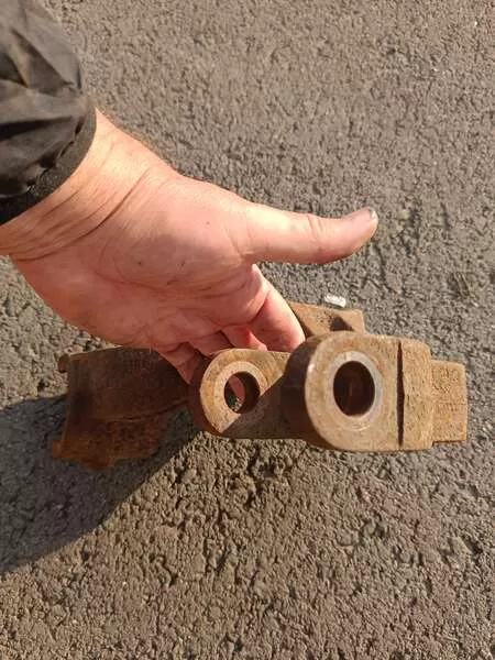 кронштейн стабилизатора заднего